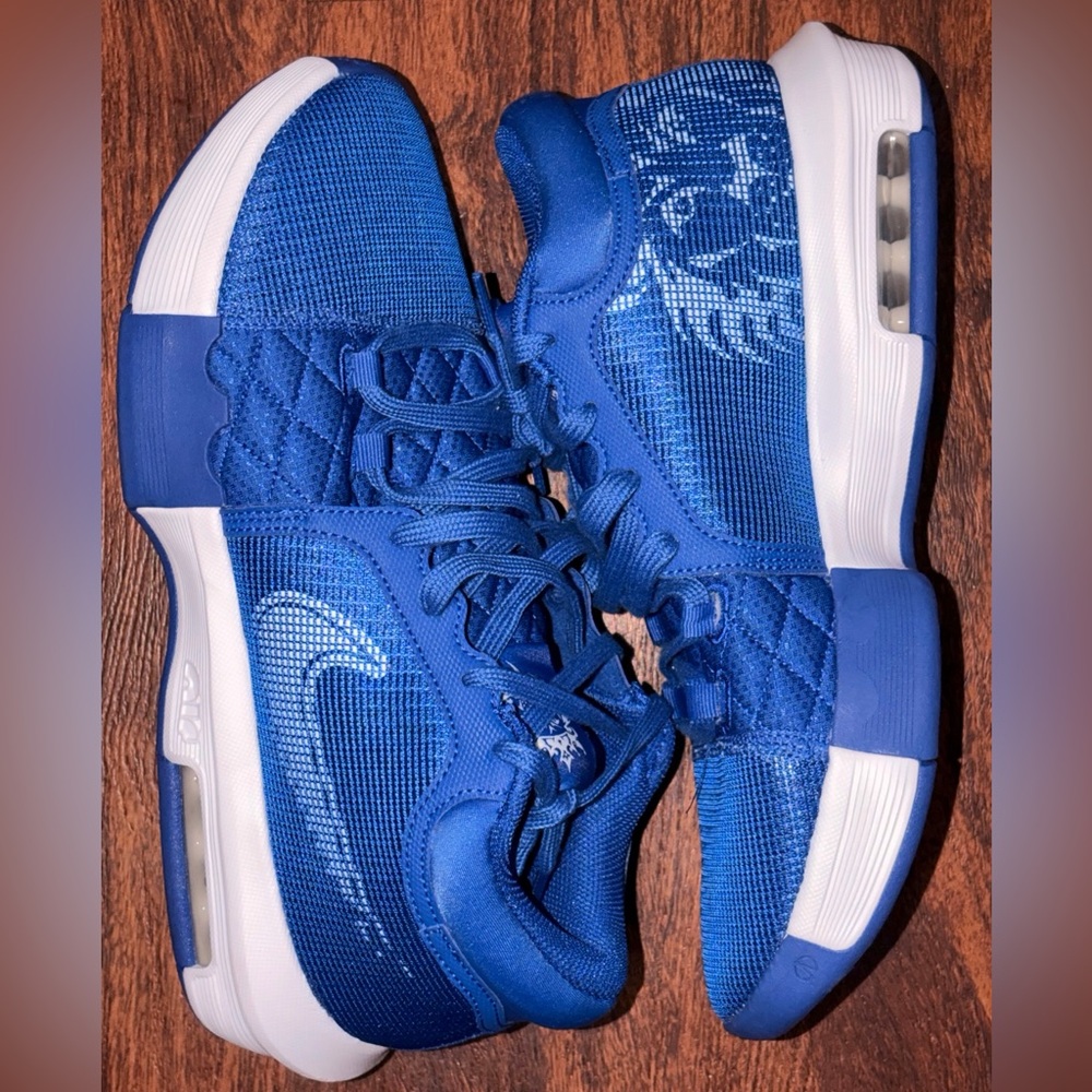 Nike size 10